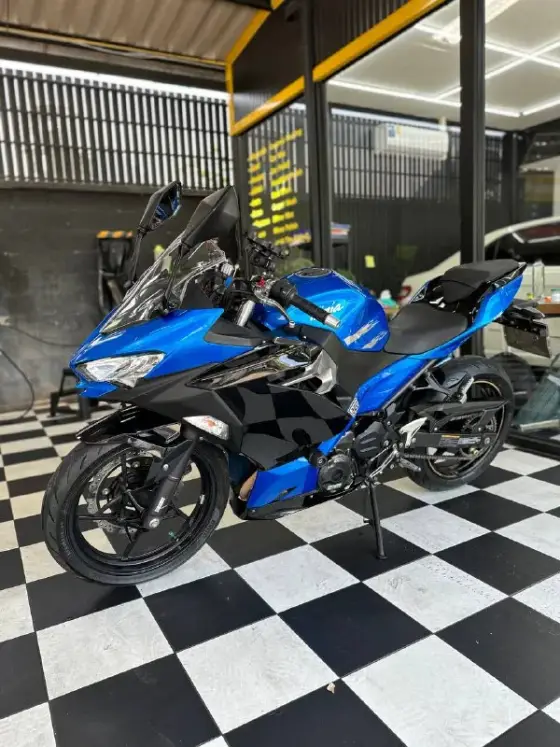 Kawasaki Ninja 400, photo 2 of 6