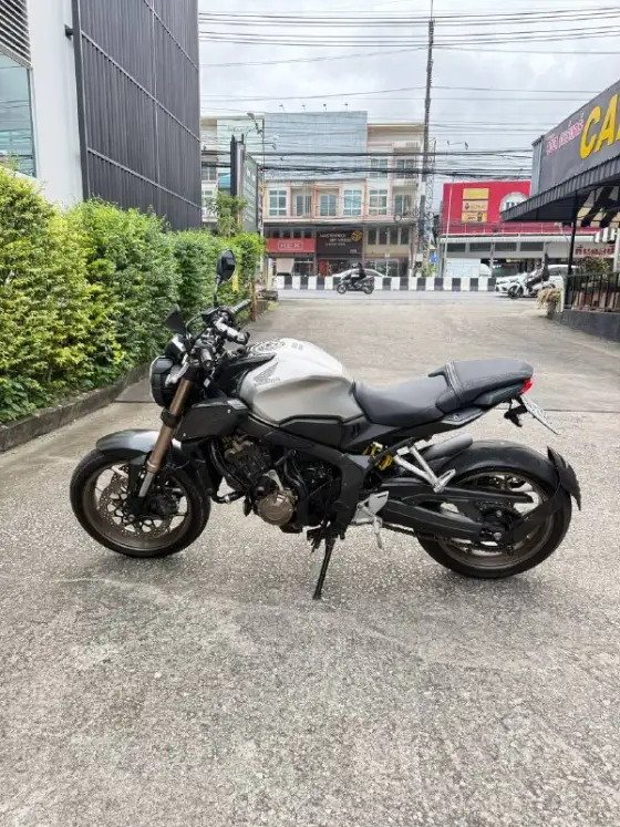 Honda CB650R, photo 2 of 3