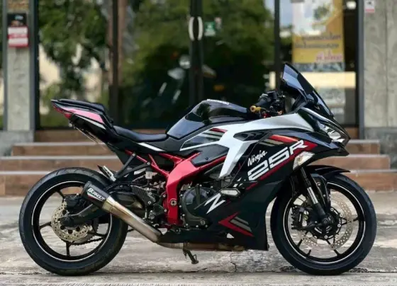 Kawasaki Ninja ZX-25R, фото 3 из 3