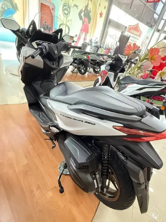 Honda Forza 350, photo 3 of 3