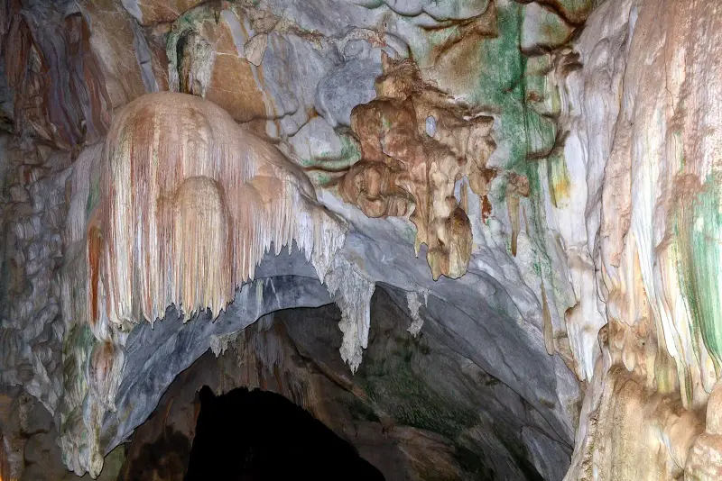 Stalactites and the roof of the Wat Suwan Kuha cave