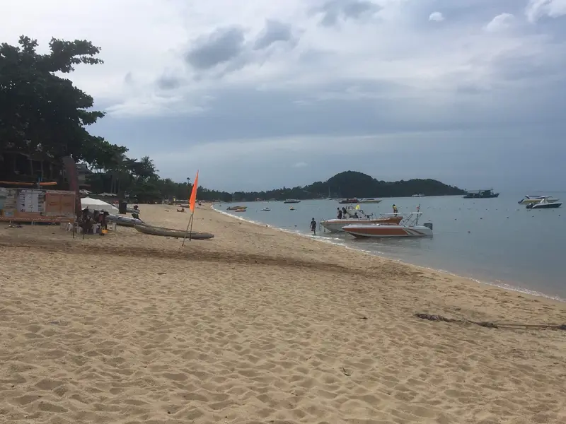 Пляж Бопхут на северном берегу Самуи